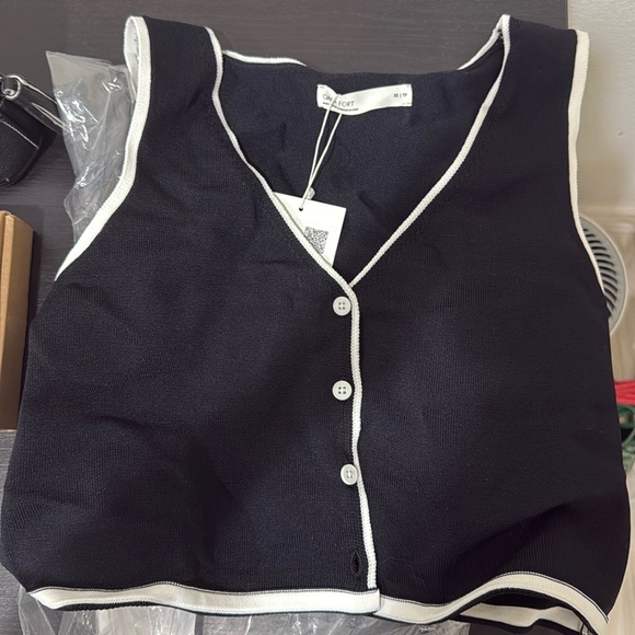 Oak & Fort - Picture 2 of 4